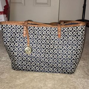 Tommy Hilfiger Purse